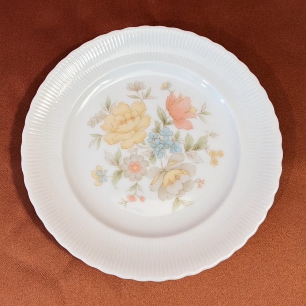 Vintage Ichiyama Toen Japan Floral Porcelain Bread Plates Set of 6 Ribbed Edge